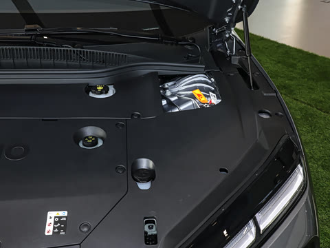 2025�� �ھ������ 100kWh Touring