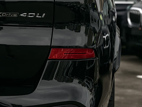 2025�� xDrive 40Li ������M�˶���ҹ��װ