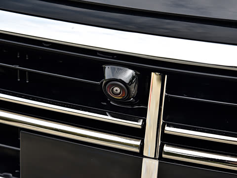 2026�� �Ŀ� E 300 L ������