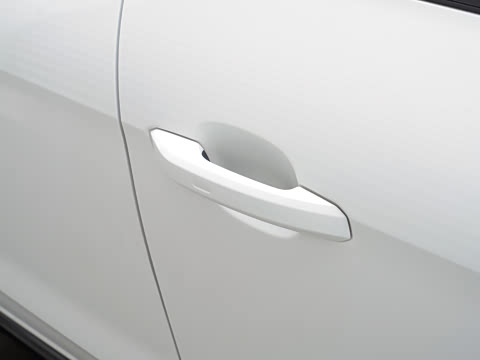 2026�� 200���������� 40 TFSI ���������� B&O ��ҹ��