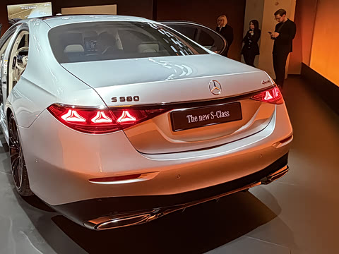 2027�� ������