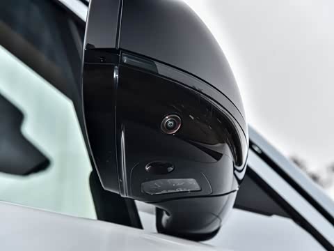 2025�� 3.0 L6 400PS SV���ٴ����ӳ��� 4��