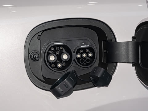 2025�� EV 470KM������