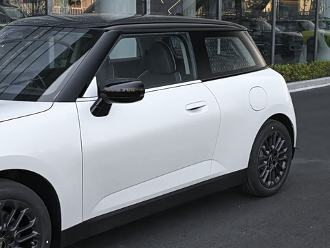 2026�� 466km COOPER E ������