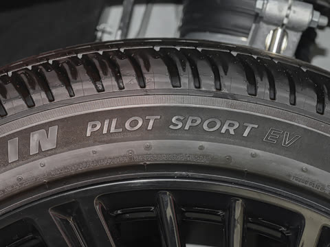 2026�� 680 ���� Max