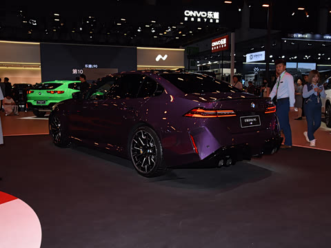 2025�� M5