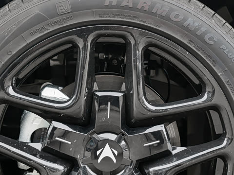 2026�� 560MAX