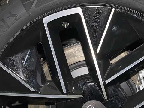 2025�� �Ŀ� Max ���̰�