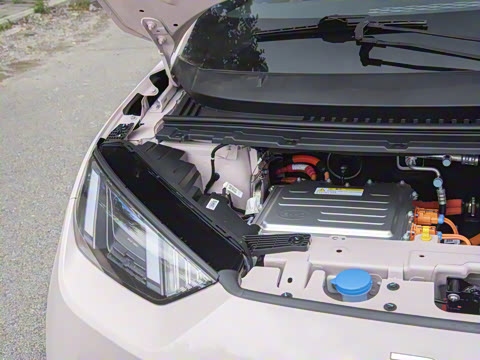 2025�� �Ǽݰ� 405km ���ڰ�