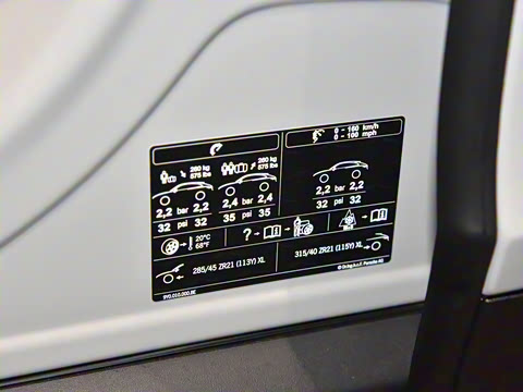 2026�� Cayenne Coup�� 3.0T