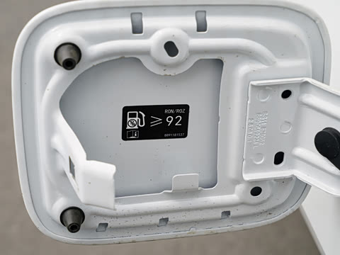 2027�� ���� 1.5L CVT������