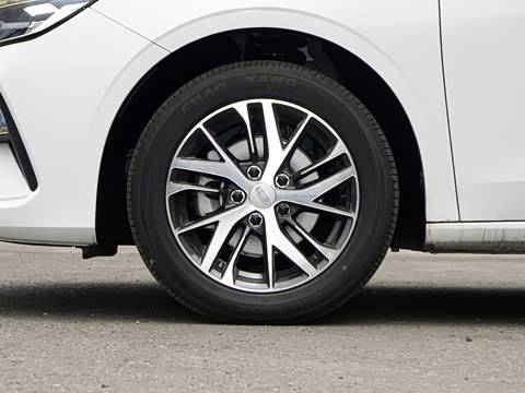 2027�� ���� 1.5L CVT������
