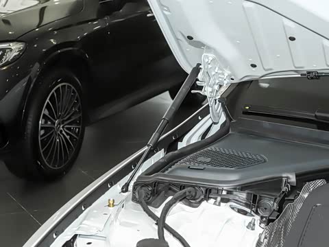 2025�� �Ŀ� E 300 ʱ�����˶���