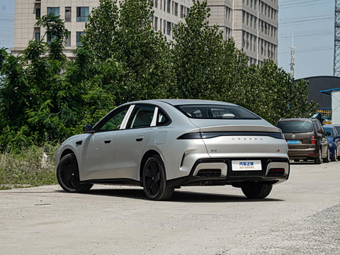 2026�� 535 PLUS�����