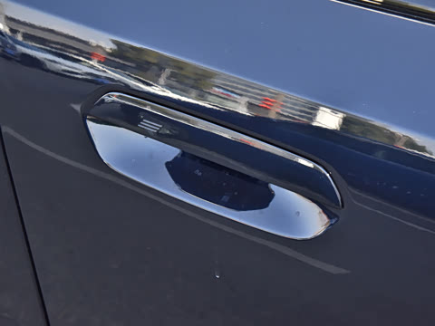 2026�� �Ŀ� eDrive 40L M�˶���װ