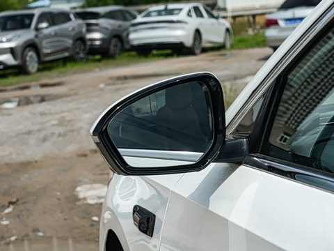 2026�� EM-i 235km ̽��+��