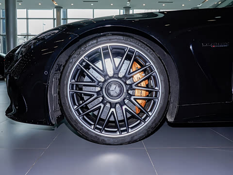 2025�� 63 S E Performance