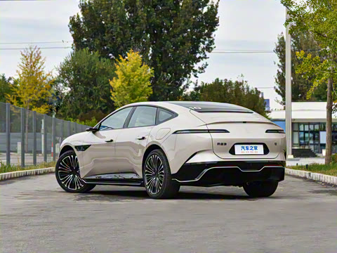 2026�� Ultra ���̰�