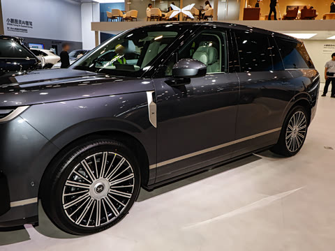 2026�� ���� 750 �����콢��