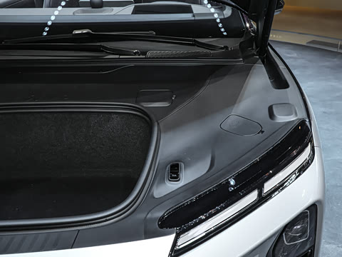 2025�� 102kWh ��ƽ���ر��