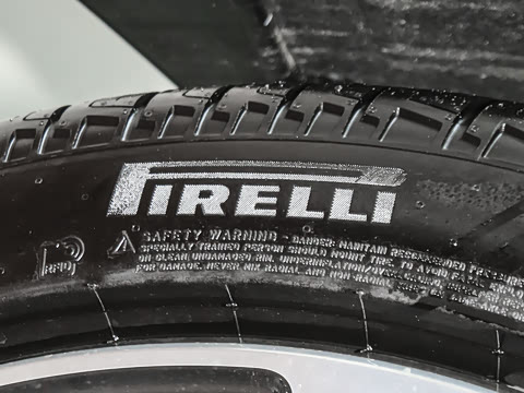 2025�� 3.0 L6 400PS SV���ٴ����ӳ��� 4��