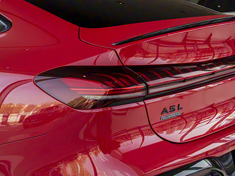 2026�� TFSI quattro 150kW �����޶���