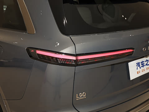 2025�� Pro ������