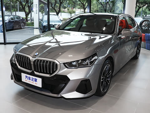 2026�� 530Li ������ M�˶���װ