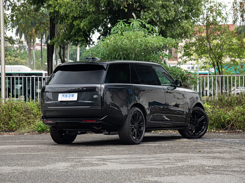 2026�� 3.0 L6 400PS AB�����