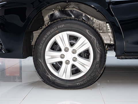 2025�� M5 1.6L ���������� 7��