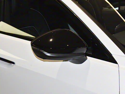 2026�� 2.0T �˶��� quattro