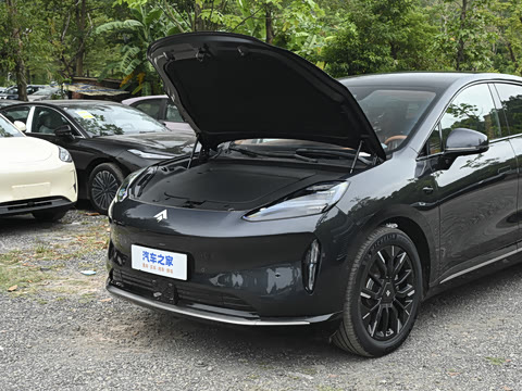 2025�� 825 Pro��