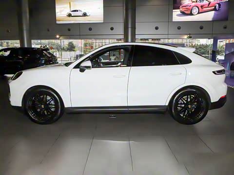 2026�� Cayenne Coup�� 3.0T