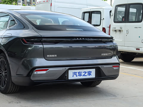 2025�� 130km EM-i ������