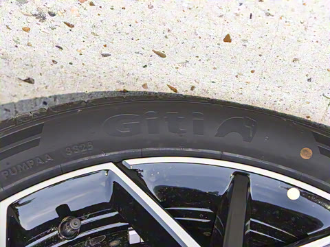 2026�� ������������� 730������