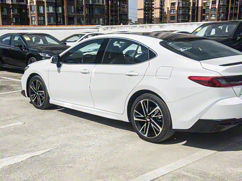 2026�� 2.0S �˶���