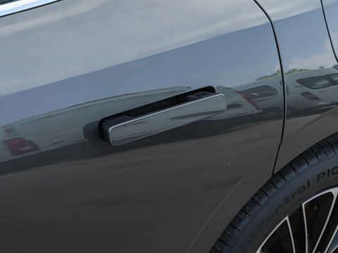 2025�� 130km EM-i ������