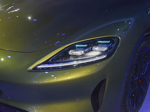 2026�� Ultra