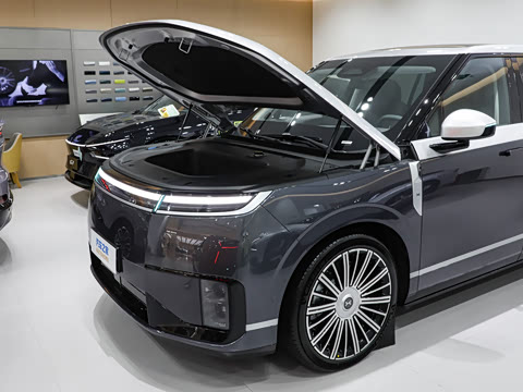2026�� ���� 750 �����콢��