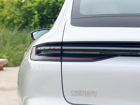 2026�� 225km EM-i Զ����Զ���