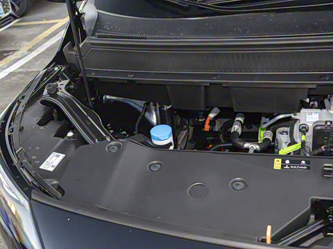 2025�� Plus 610 ������