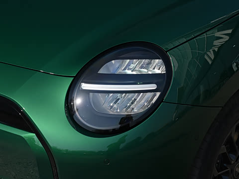 2026�� 466km COOPER E ������