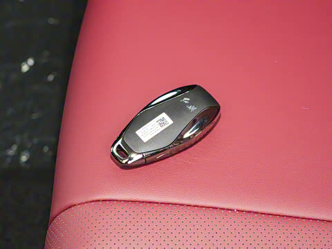 2025�� 2.0T �Զ���Ӱ200���������