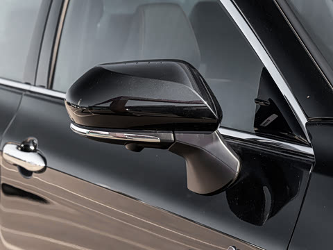 2026�� ˫�� 2.5L XLE����