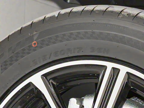 2025�� EM-i 70km ������