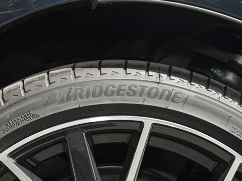 2025�� 55 TFSI quattro S line����ʿ��