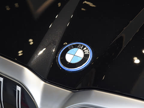 2026�� �Ŀ� eDrive 40L M�˶���װ