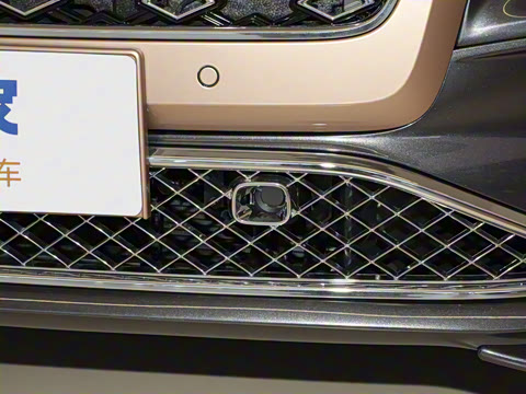 2026�� 4.0T V8 Mulliner