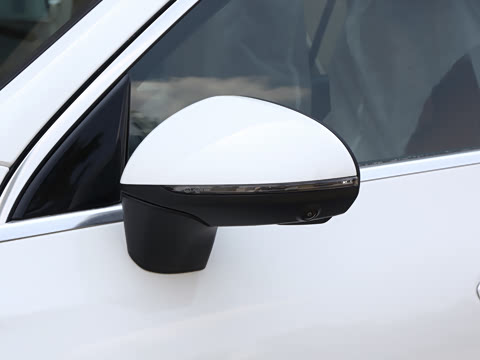 2026�� �Ŀ� GLC 260 L 4MATIC �����