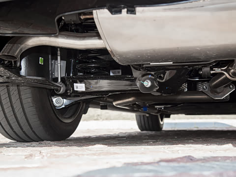 2026�� 225km EM-P Զ�����ǺӰ�+ҫҹ��װ